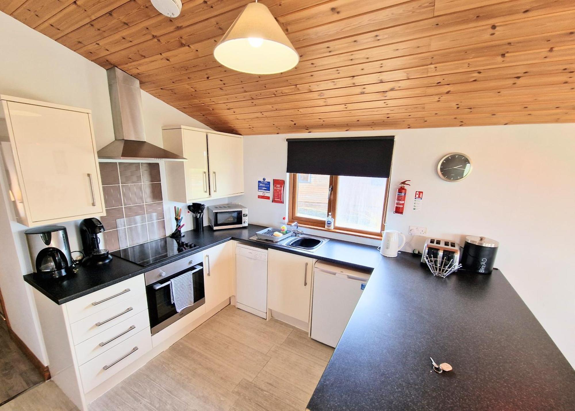 Villa Torridon 12 With Private Hot Tub - Fife - Loch Leven - Lomond Hills Kelty Exterior foto